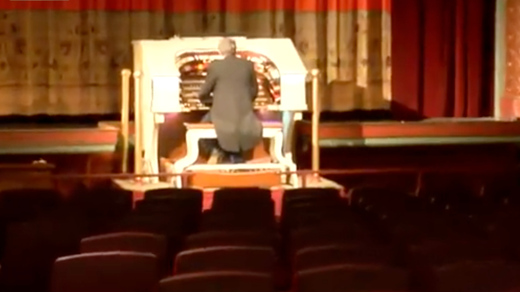 The Heights Theater fell into disrepair in the late 1990s. Now it's turning 100. — WCCO / CBS Minnesota, Lakeville Arts news