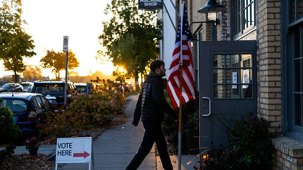 Early in-person voting kicks off in Minnesota: Here's what to know — WCCO / CBS Minnesota, Lakeville Community news