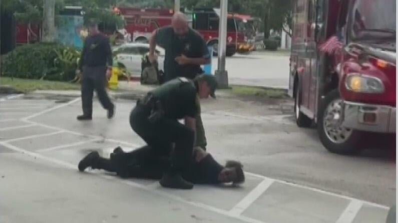 Woman accused of carjacking after stolen vehicle crash in Broward — CBS Miami, Lakeville Community news