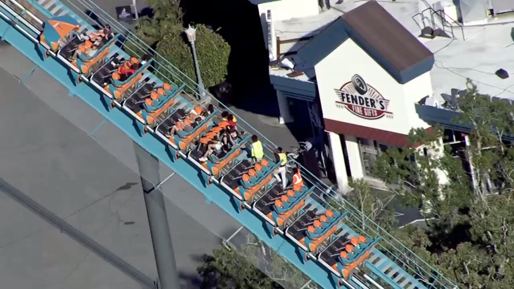 Man dies in fall from Six Flags Over Georgia roller coaster, several injured, police and witnesses say — WCCO / CBS Minnesota, Lakeville Real Estate news