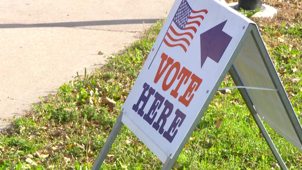 Minneapolis opens 12 pop-up early voting sites across the city ahead of Nov. 3 election — WCCO / CBS Minnesota, Lakeville Arts news