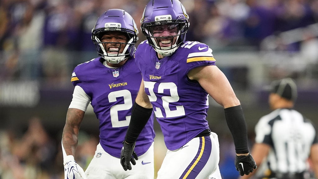 Vikings defense clamps down on Daniel Jones and the Colts for a 16-10 victory to stay undefeated — WCCO / CBS Minnesota, Lakeville Arts news