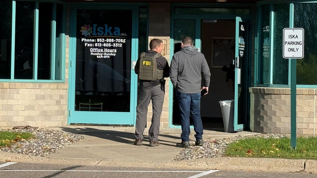 Federal law enforcement officers in Twin Cities Thursday for "court-authorized investigative activity," FBI says — Lakeville Business news