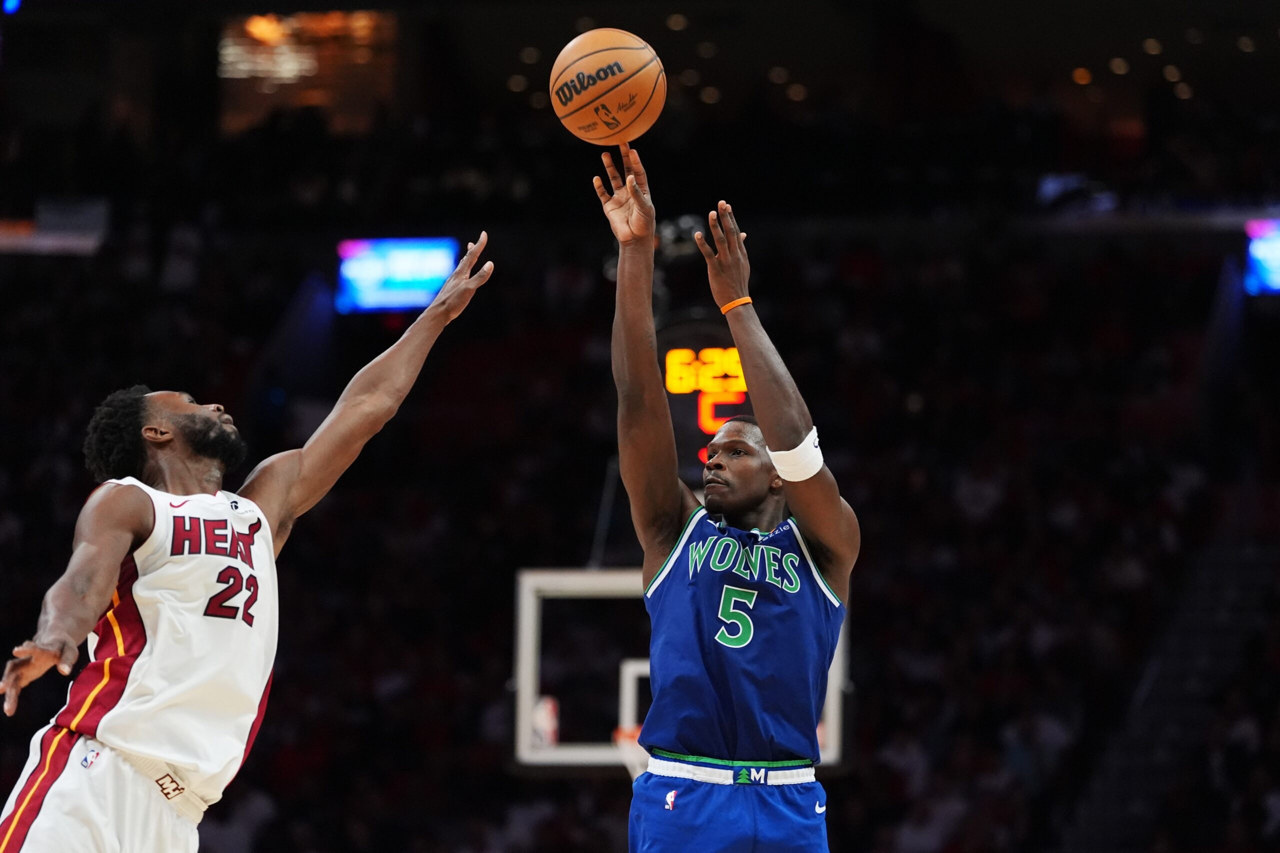 Anthony Edwards scores 45, Wolves roll past Heat 131-106 to spoil Giannis’ opener — KSTP 5, Lakeville Business news