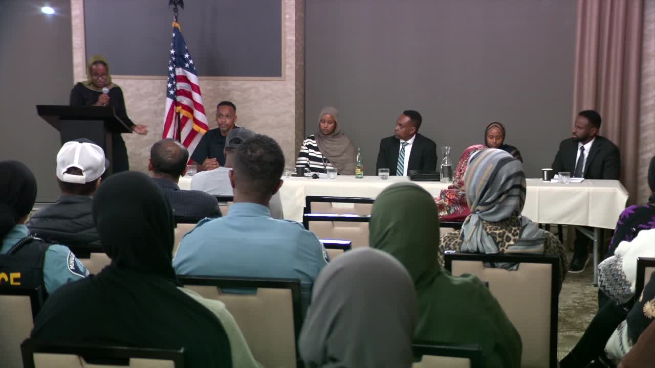 Somali-American police officers address gang violence at town hall; community shares possible solutions — KSTP 5, Lakeville Business news
