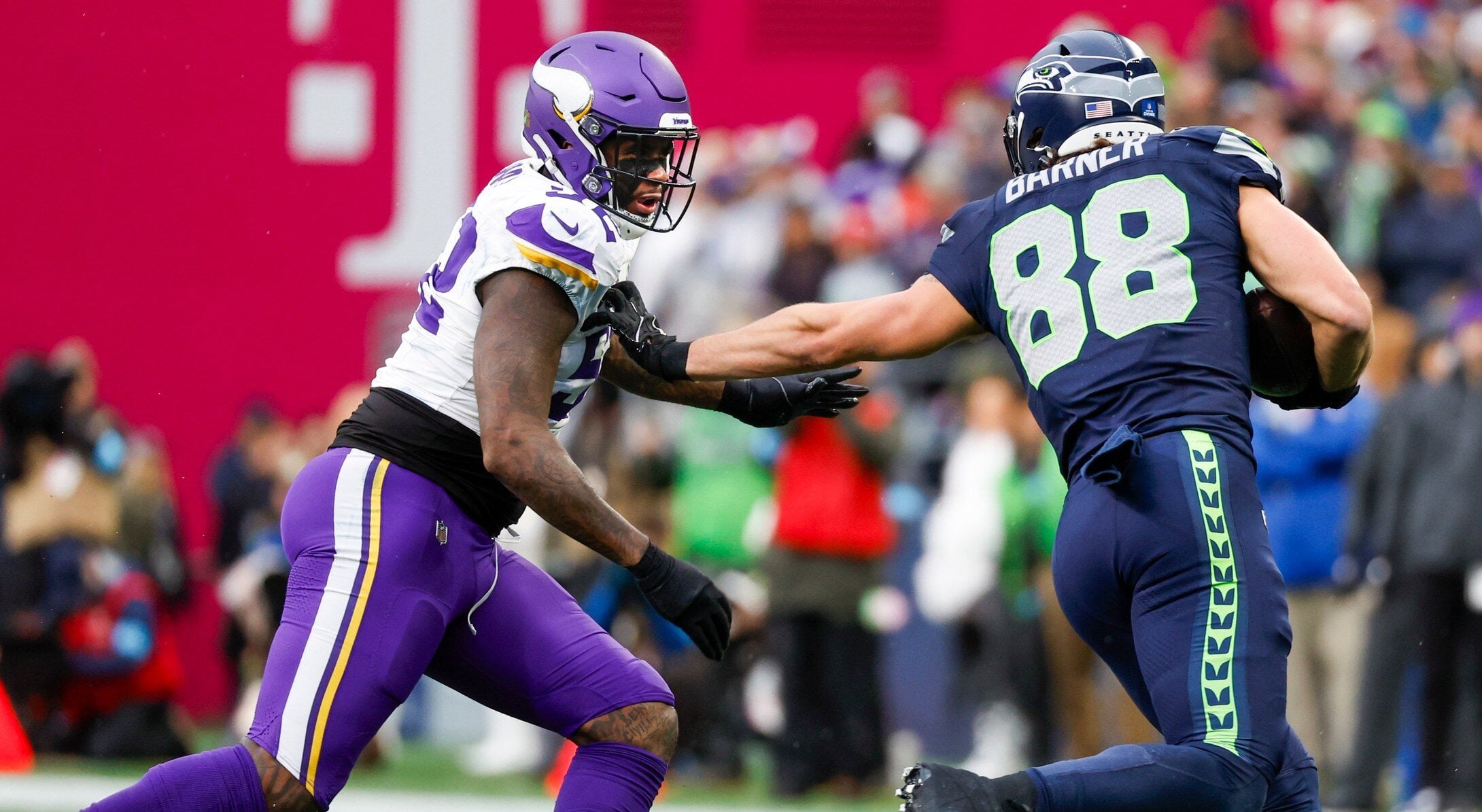 MN Vikings Bring Back Familiar Linebacker (Again) — Minnesota Sports Fan, Lakeville Arts news