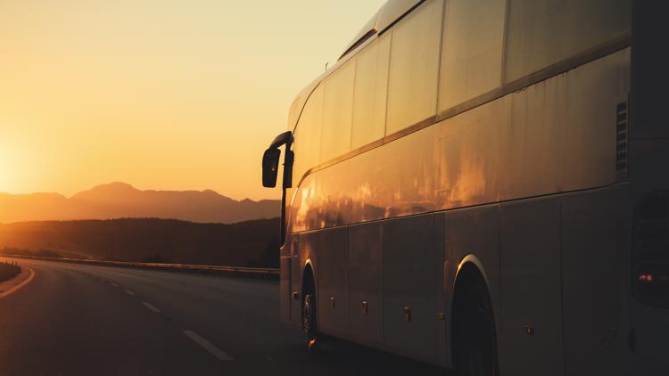 Sawyer Hill postpones remaining US concerts after fatal tour bus crash — KARE 11 Entertainment, Lakeville Arts news