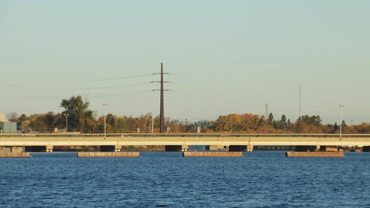 Border communities feel strain as U.S.-Canada trade war disrupts longtime friendship — Lakeville Community news