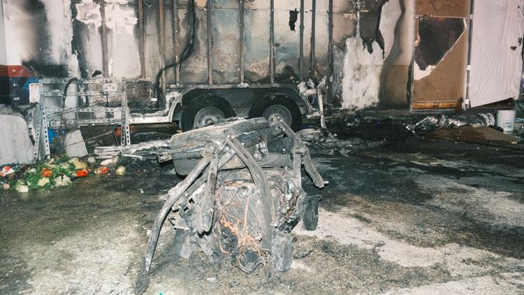 'I'm going back' | East Sixth Street food truck owner recovering after generator explosion burns trailer — KVUE (Austin), Lakeville Dining news