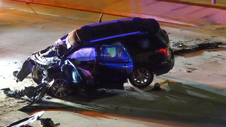 2 dead, 1 injured after rollover crash Wednesday night in East Austin — KVUE (Austin), Lakeville Community news