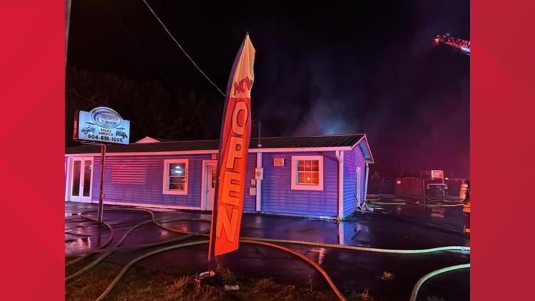 No injuries reported after large building fire at golf cart repair business off US-1 — First Coast News Local, Lakeville Business news