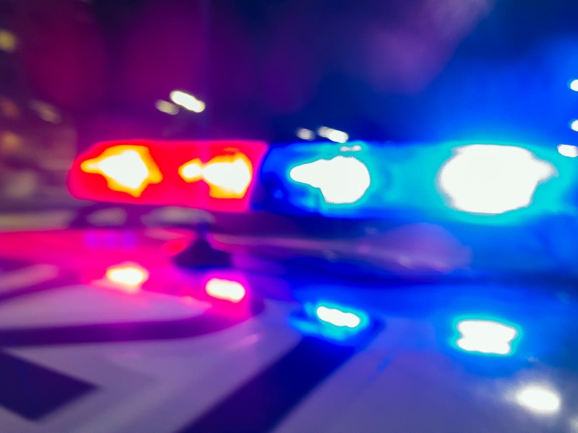 Bradenton Man Dies After SUV Crashes Into Tree In Sarasota County — Sarasota Patch, Lakeville Health news