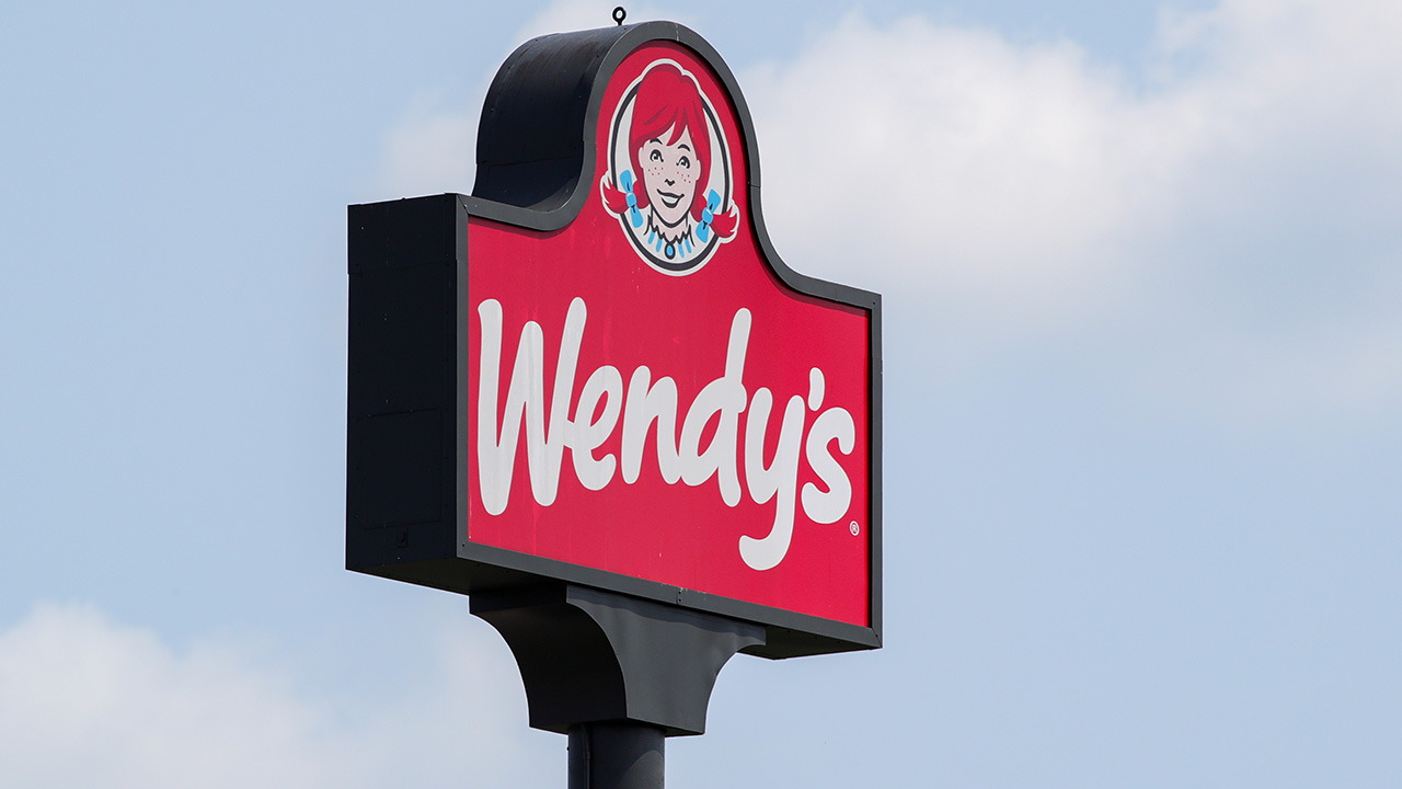 Wendy’s gets $1.4 billion offer to buy the fast-food chain — Lakeville Dining news